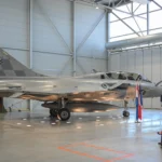 Primeiro de 12 caças Dassault Rafale foi entregue à Croácia na segunda-feira (02). Foto: Ministério da Defesa Croata.