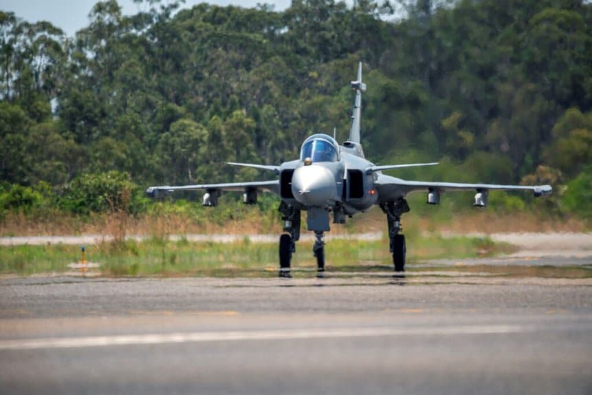 Gripen F-39 teste de clima quente Anápolis SAAB