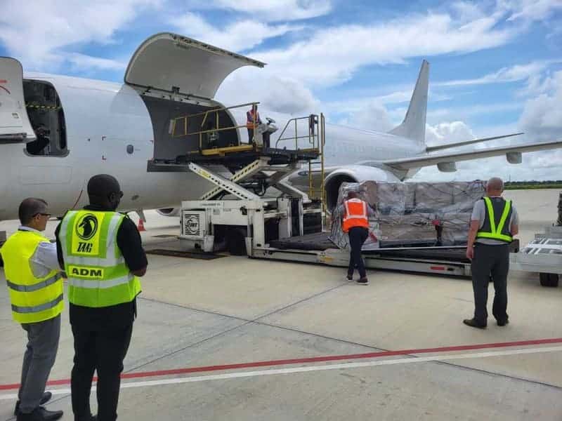 TAAG nouvel avion cargo Boeing 737 737-700