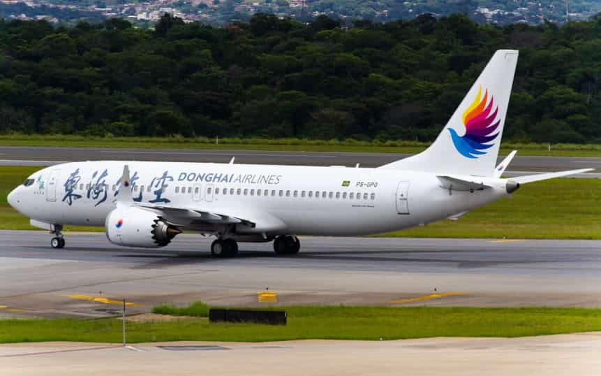 Boeing 737 MAX GOL Confins pinturea peculiar  Donghai Airlines