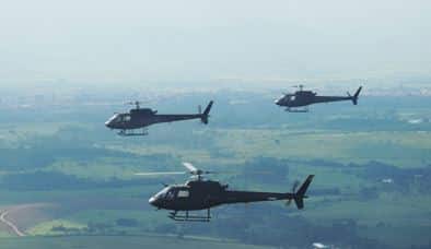 Curso é realizado com os helicópteros HA-1 Esquilo/Fennec da Aviação do Exército. FAB/Divulgação.