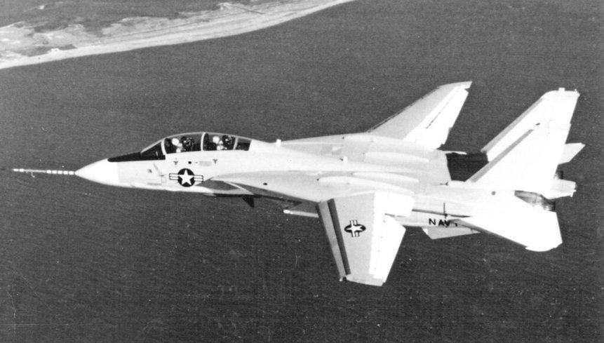 Voo de testes de um dos protótipos do Grumman F-14 Tomcat. Via Cold War Air Forces.