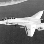 Voo de testes de um dos protótipos do Grumman F-14 Tomcat. Via Cold War Air Forces.