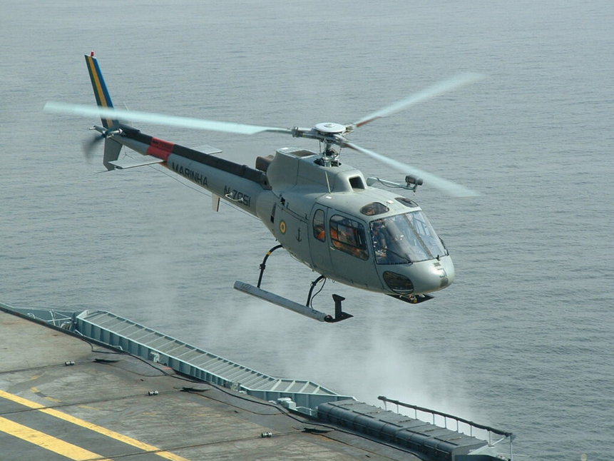 Brazilian Navy UH-12 Esquilo helicopter. Photo: Marinha/Disclosure.
