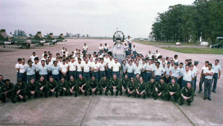 O Esquadrão Pampa em 1979. Sediada na Base Aérea de Canoas, unidade ainda opera os F-5, hoje modernizados. Foto: Antônio Ricieri Biasus.