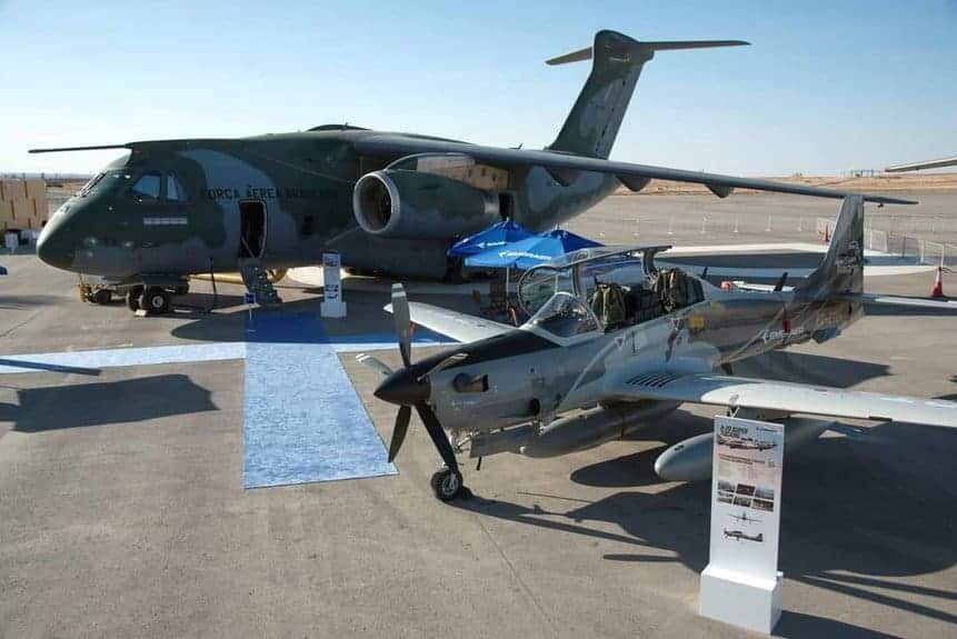Embraer expõe seus aviões militares no World Defense Show