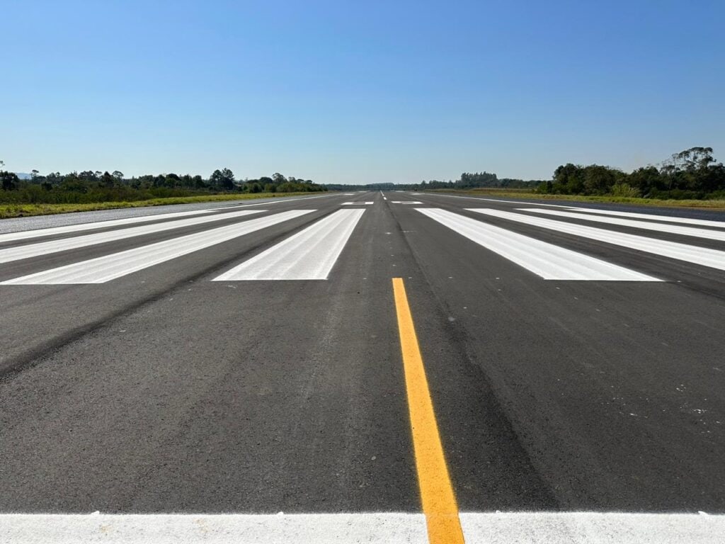 Aeroporto de Forquilinha balizamento pista modernização