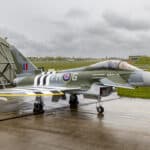 Eurofighter Typhoon da RAF recebeu pintura especial para comemorar os 80 anos do Dia D. RAF/Divulgação.