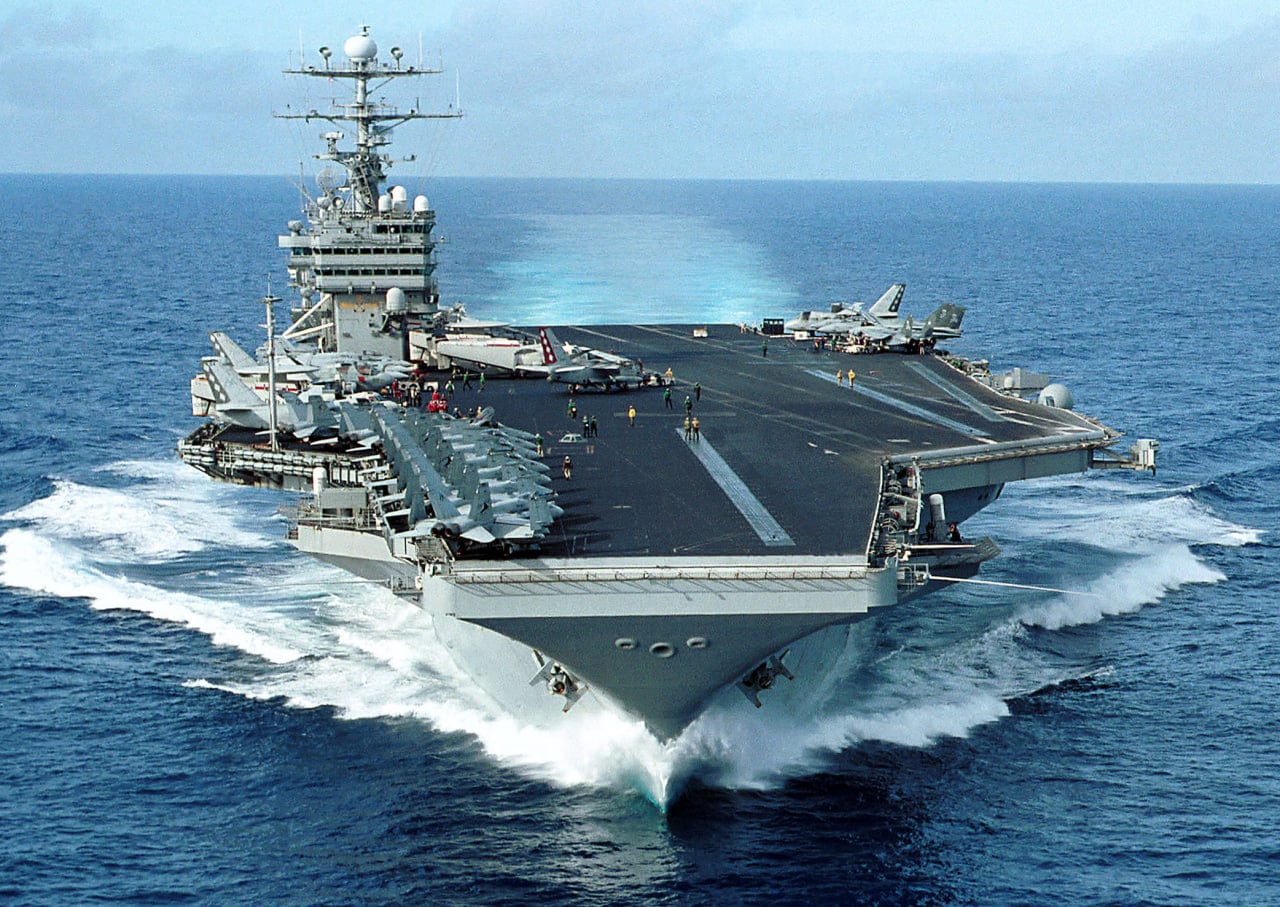 US nuclear aircraft carrier passing United States Brazil Argentina Chile aircraft carrier USS George Washington (CVN 73) of the United States Navy