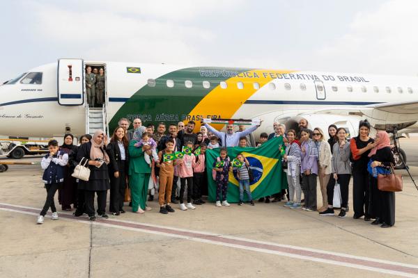Mais de 1500 brasileiros que estavam em Israel e na Faixa de Gaza foram resgatados pela FAB na Operação Voltando em Paz. FAB/Divulgação.