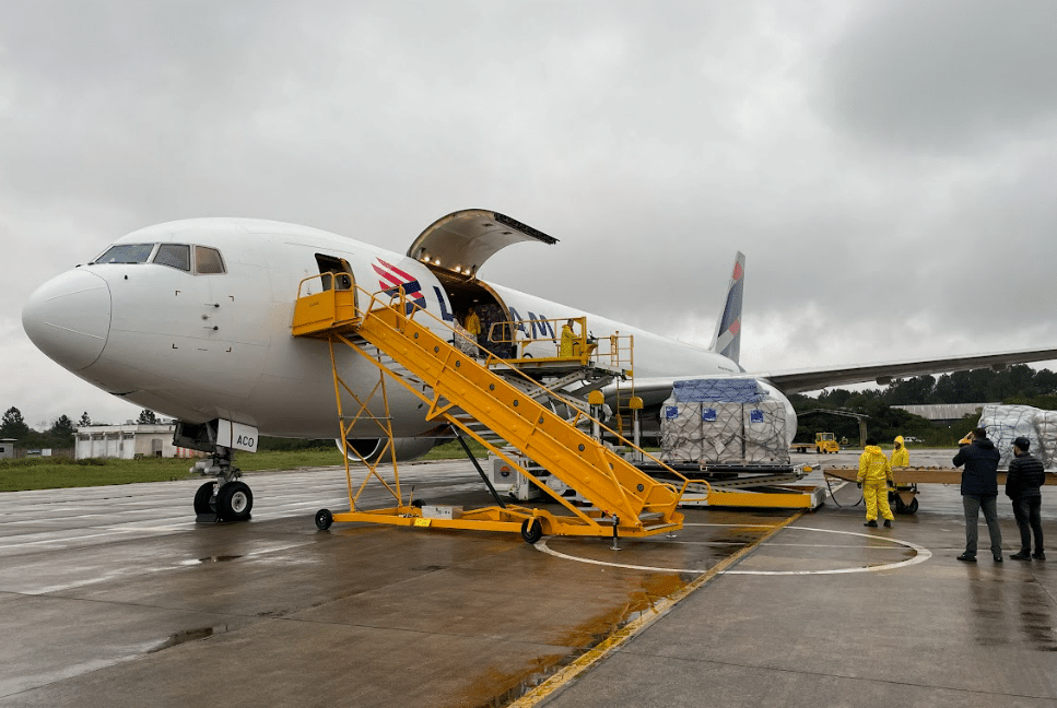 LATAM cargo plane Canoas air base