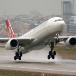 Turkish Airlines luzes bucareste aeroporto Airbus A330-300