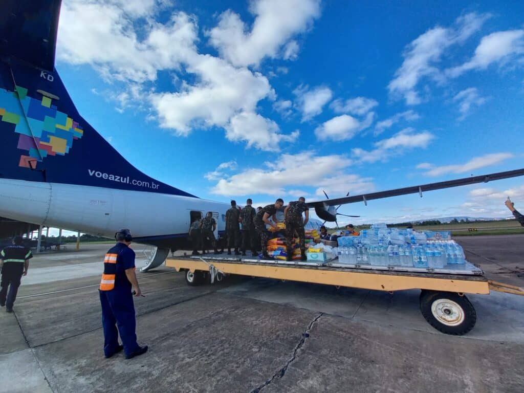 Blue humanitarian flight Canoas Rio Grande do Sul