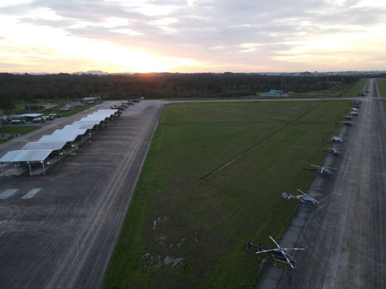 Sediando helicópteros civis, militares e de segurança pública, Base Aérea de Canoas abre para operações de aeronaves comerciais. Foto: Esquadrão Pampa.