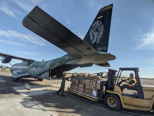 FAB Força Aérea Brasileira doações base aérea de canoas BACO