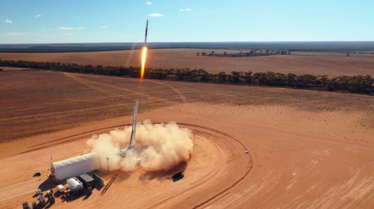 Lançamento do foguete suborbital “SR75” da empresa alemã HyImpulse (Fonte: HyImpulse).