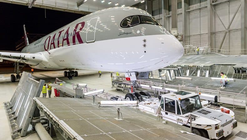 カタール航空 A350 の塗装の問題の後、エアバスは積極的に対応します