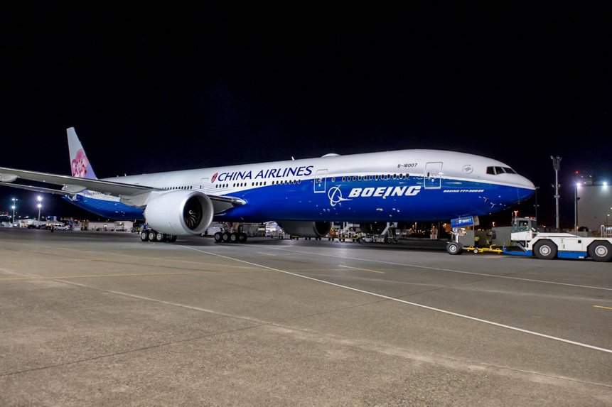 チャイナ エアライン、10 機目のボーイング 777-300ER を納入