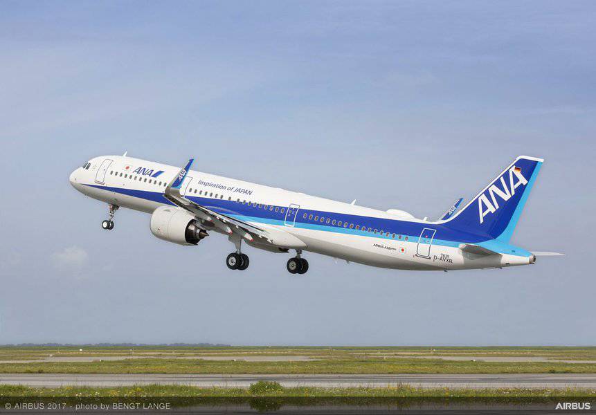 ANA A321neo Excellence in Flight専用 Airbus delivers the first A321neo equipped with a PW1100G engine