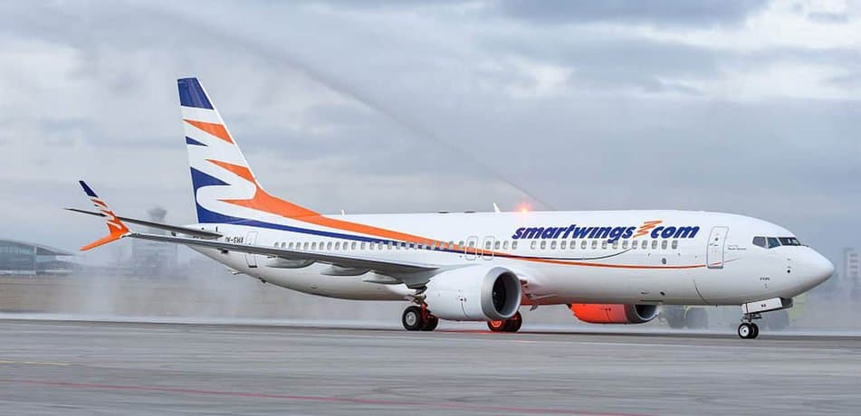 ボーイング 737 MAX で XNUMX 時間の飛行を行うスマートウィングス