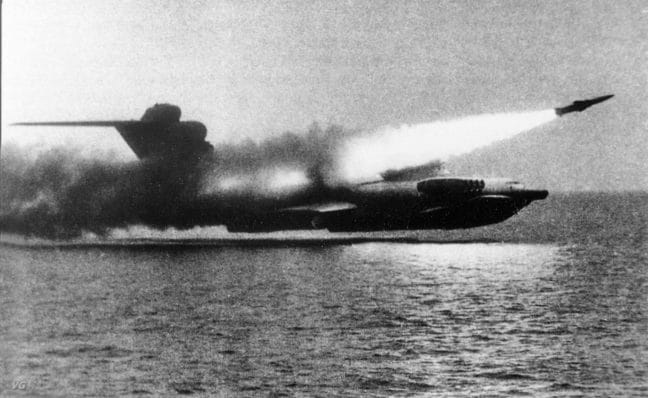 エクラノプレーン: カスピ海の怪物としてよく知られている「飛行機では