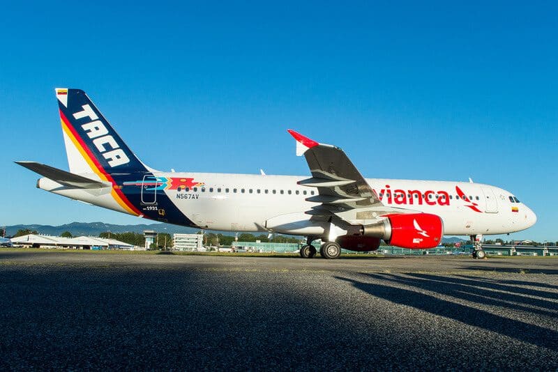 アビアンカ航空がエアバス A320 に TACA カラーのレトロなカラーリング