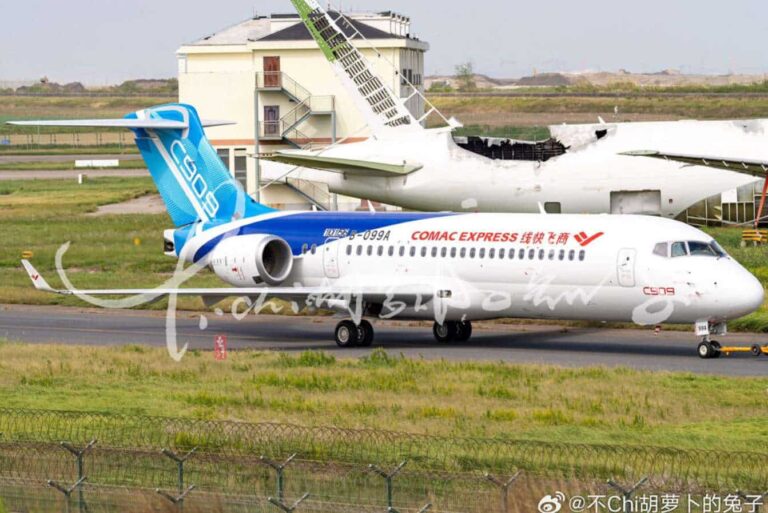 arj21-c909-comac-768x513.jpg