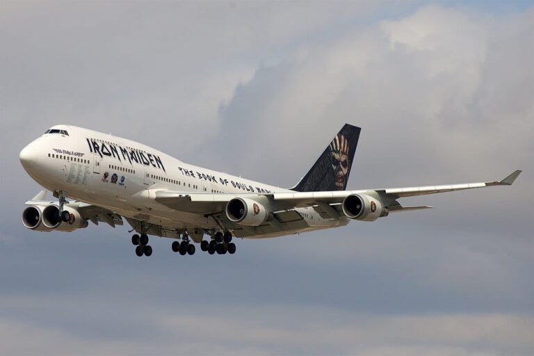 iron-maiden-ed-force-one-