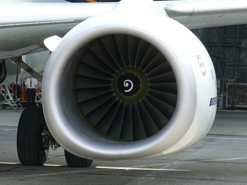 老朽機のメンテナンス需要の高まりを受け、GEは利益見通しを引き上げ