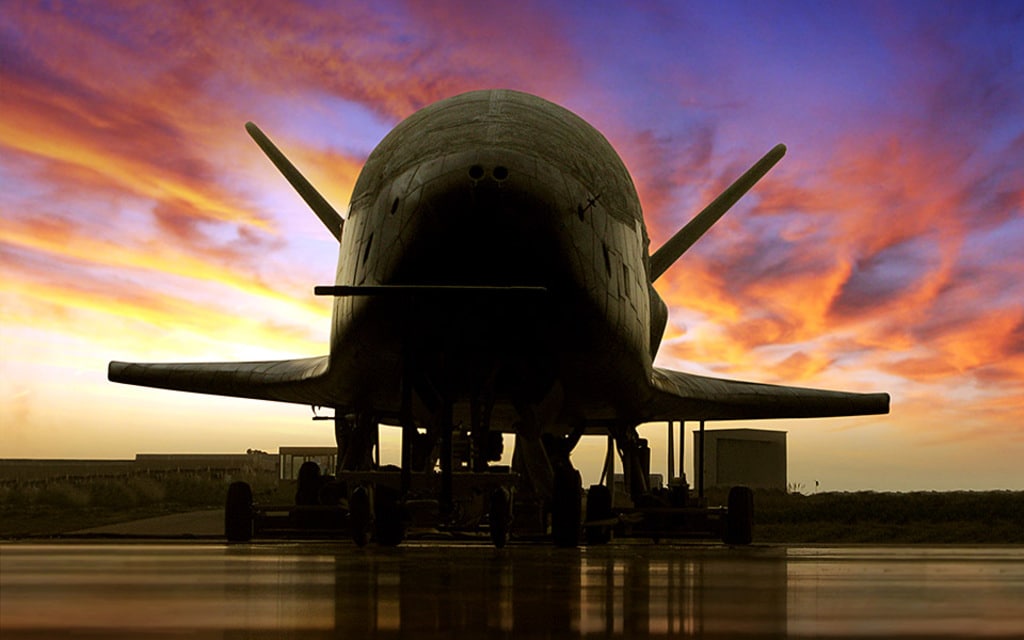 Veículo de Teste Orbital X-37B é lançado para oitava missão