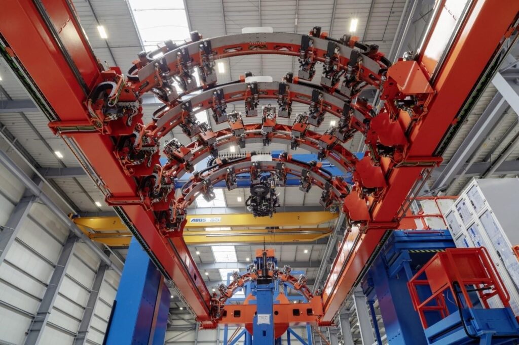 Navigating aerospace products with the digital twin of production